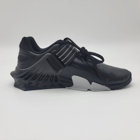 Athletic_Shoes